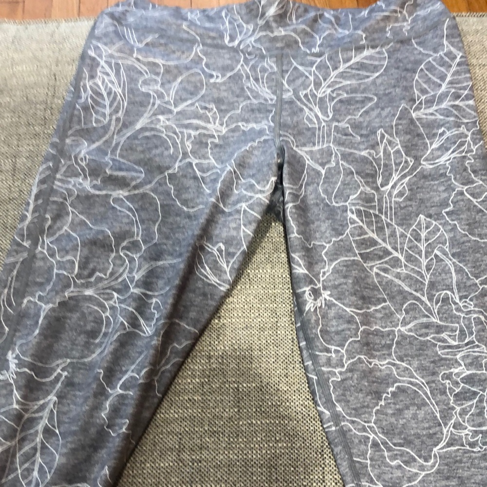 Gap Fit capri leggings